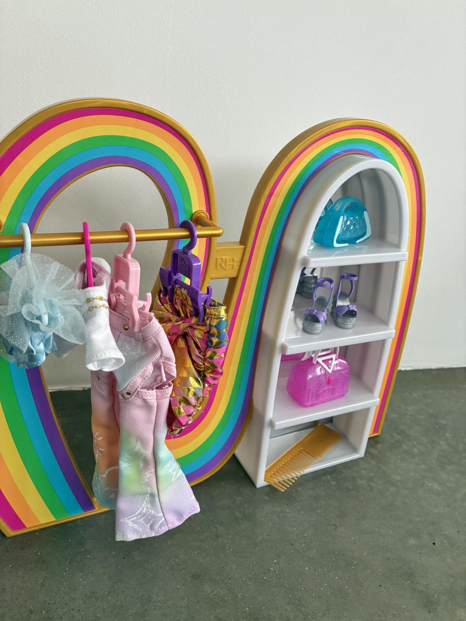 Rainbow High Amaya's Rainbow kast speelset.