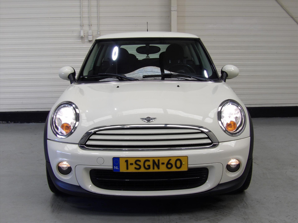 Mini One mini 1.6 75pk business line