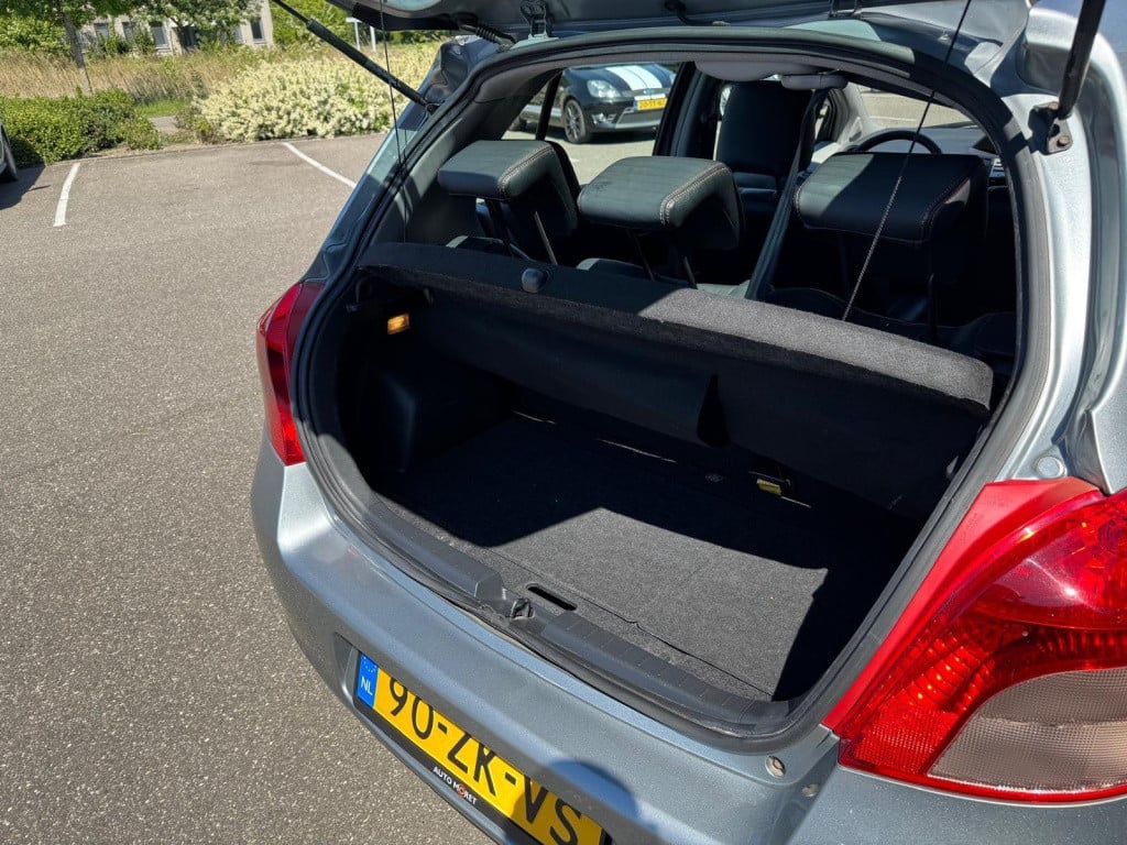 Toyota Yaris 1.3 vvti executive