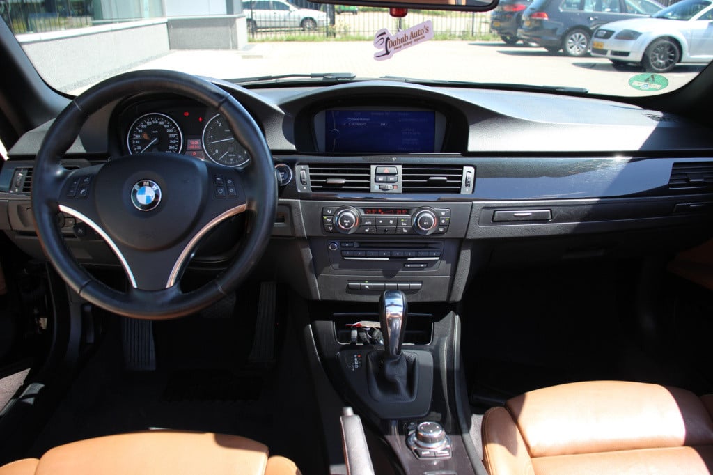 BMW 3-serie cabrio 325d high executive | navi | cruise | harmon kardon