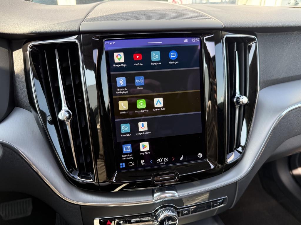 Volvo XC60 t6 398pk recharge inscription| pano| leder| camera|keyless awd v