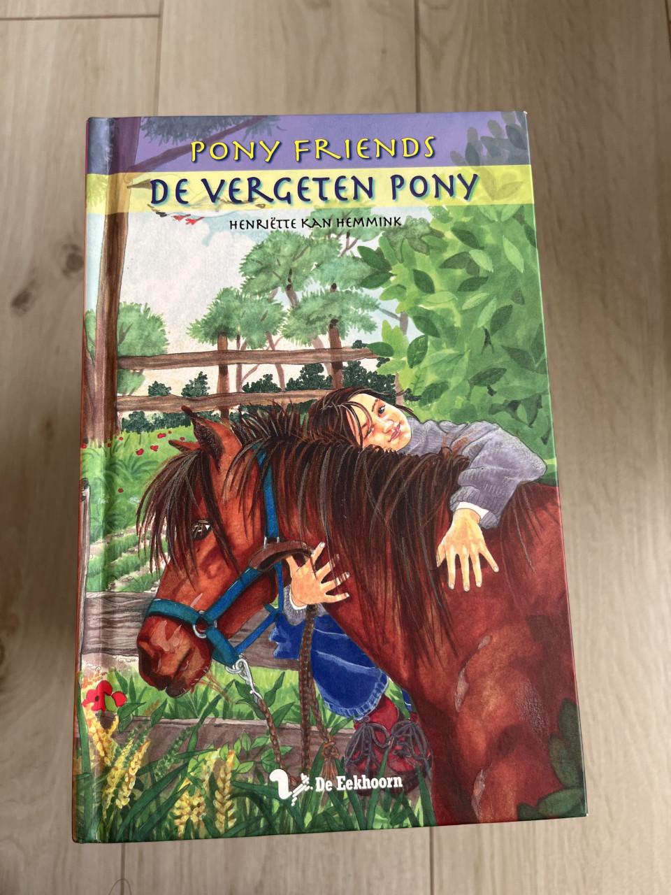 14 Pony Friends boeken – Henriëtte Kan Hemmink – vanaf €4 per stuk