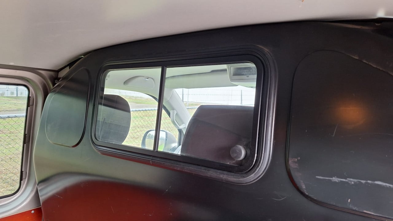 Volkswagen transporter blue motion