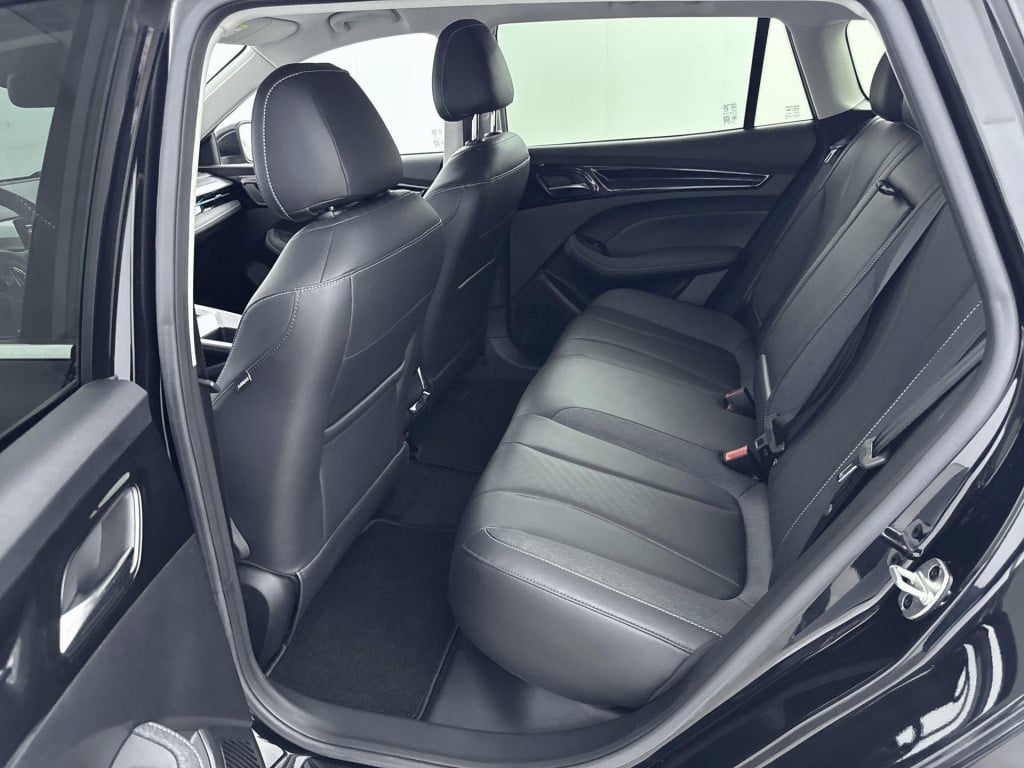 MG Mg5 electric luxury long range 61 kwh mg 5 long range luxury 61 kwh  | l