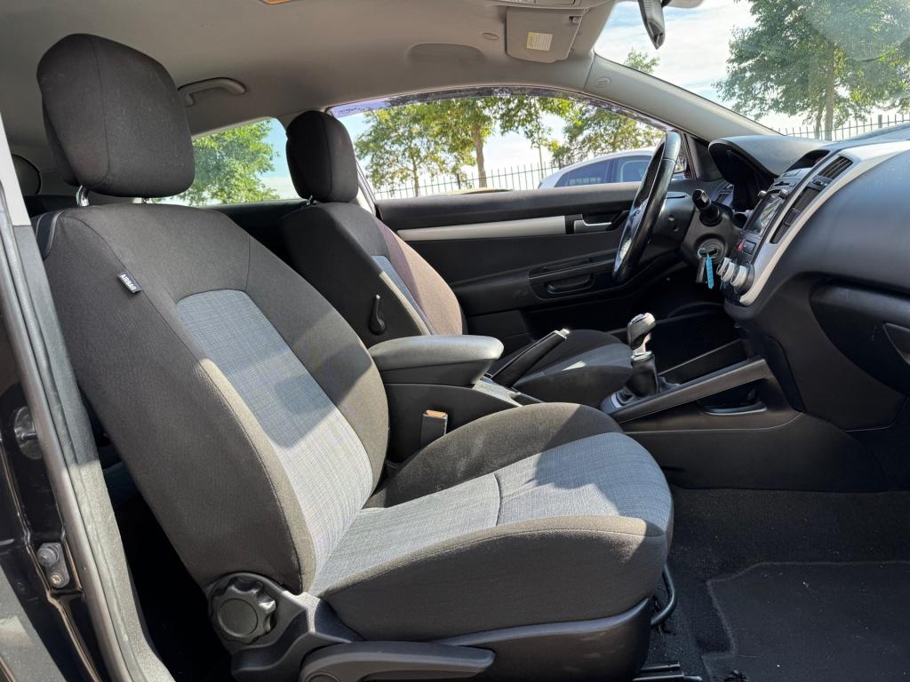 Kia Pro Cee D 1.4 cvvt x-ecutive