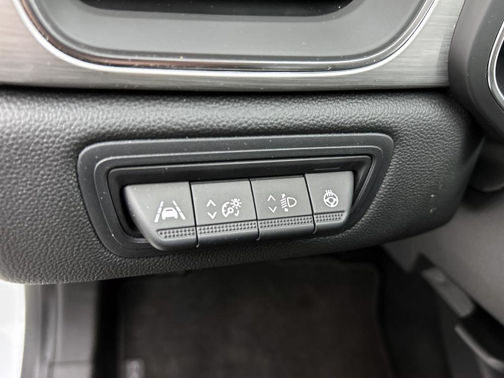 Renault Captur 1.3 tce 140 intens | trekhaak |