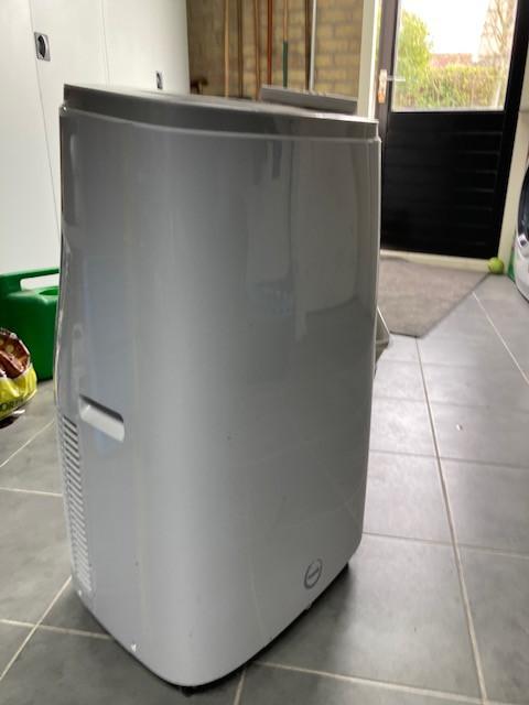 Mobiele Airconditioner, merk Fuave, model ACS12K01