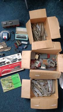 Märklin treinen onderdelen. Diverse treintjes, waarvan 2 nog in een doos: