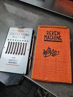 Zgan vintage calculator mechanische Wizard rekenmachine....