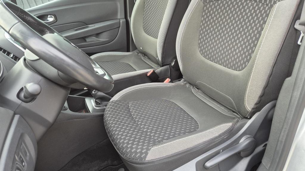 Renault Captur 1.2 tce intens | led | automaat | cruise | airco | camera | 