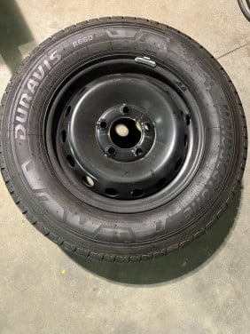 Renault master wielen / banden/doppen
