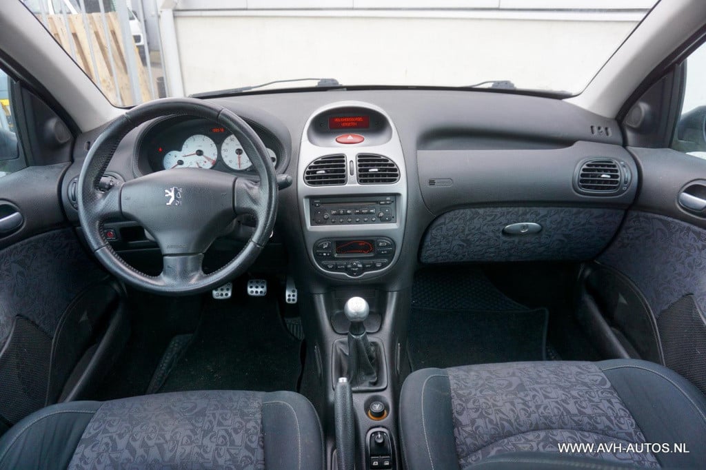 Peugeot 206 sw 1.6-16v quiksilver