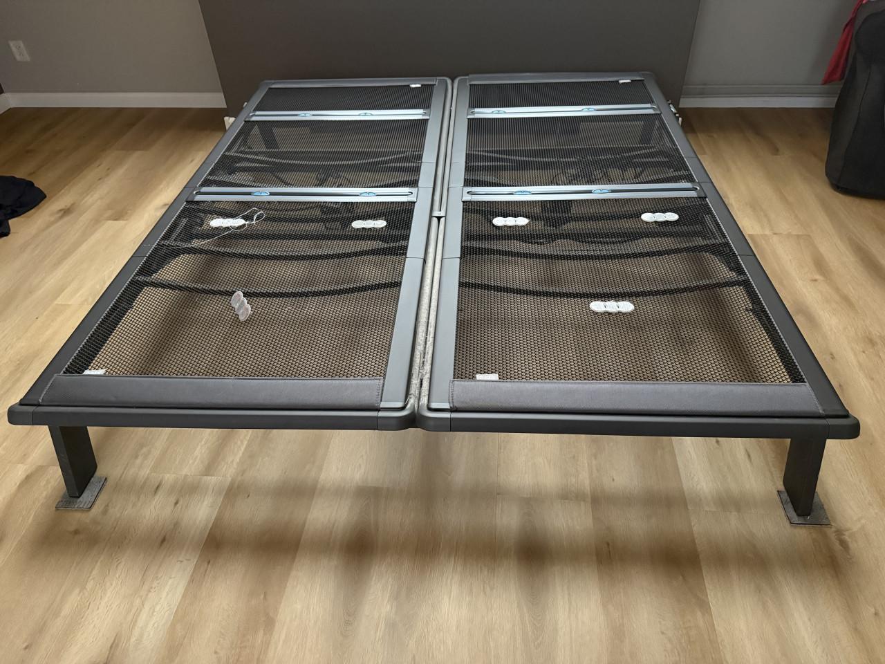 Auping elektrisch verstelbaar bed 180X210 (2X90) in goede staat