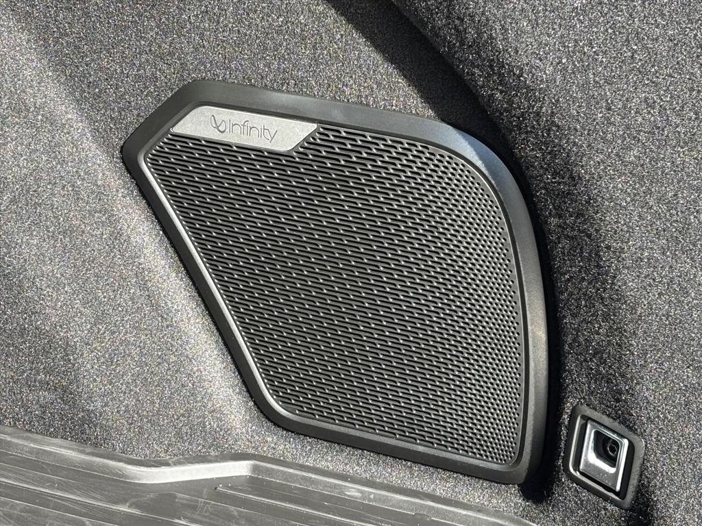 Lynk & Co 01 1.5td 261pk phev 7dcth| schuifdak|navi|my'24| 1e eigenaar| rij