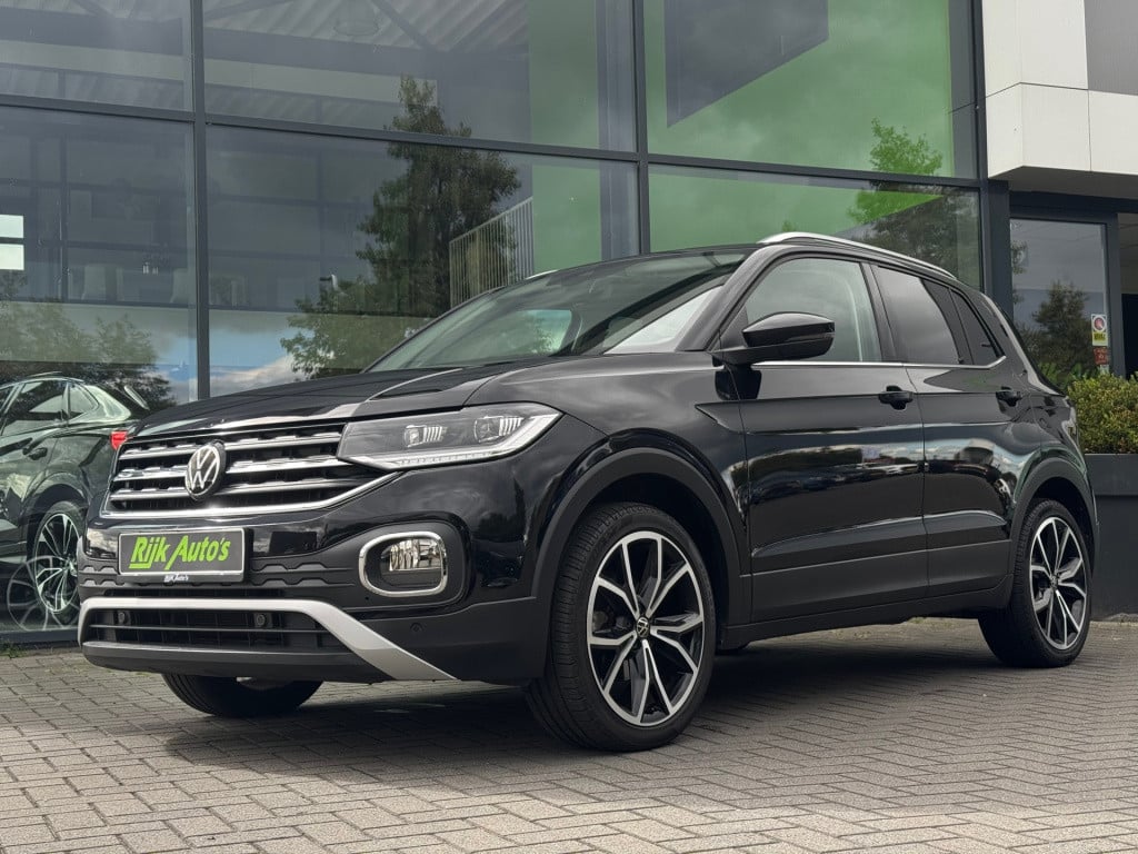 Volkswagen T-cross 1.5 tsi style * 150 pk * camera * stoelverwarming * clim