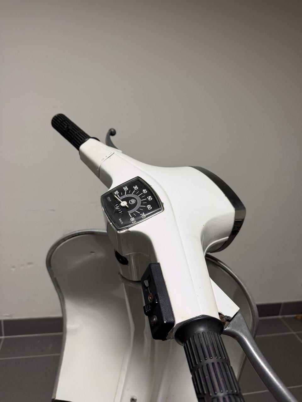 Vespa 50 Special I 1973 I Handschakel (3) I Geel Kenteken I Uniek!