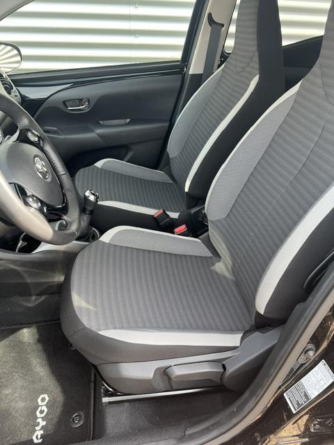 Toyota Aygo 1.0 vvt-i x-cite lage km-stand! 1e eigenaar, dealer oh