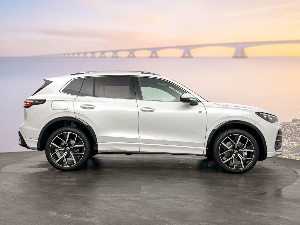 Volkswagen Tiguan r-line-edition 1.5 ehybrid 150 kw / 204 pk suv 6 v