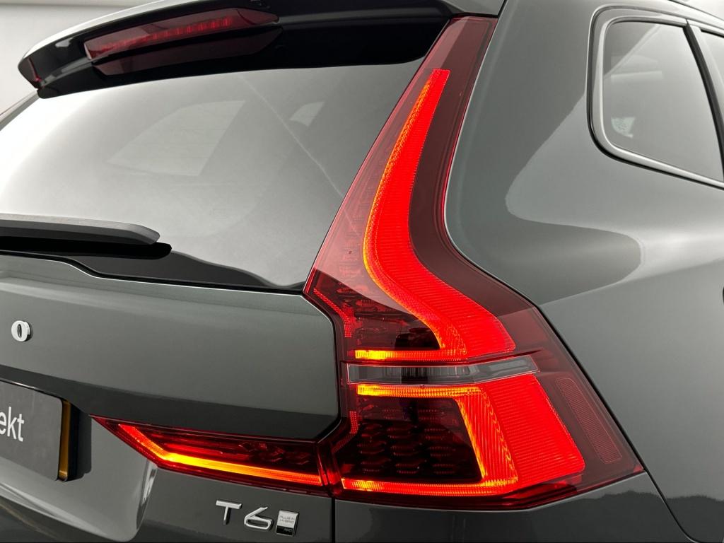 Volvo XC60 t6 398pk recharge ultra dark|