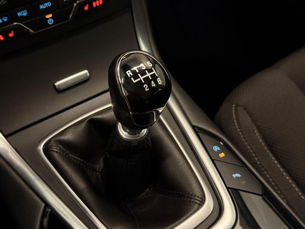 Ford S-Max 1.5 titanium 7 persoons | stoelverwarming | apple carplay | crui