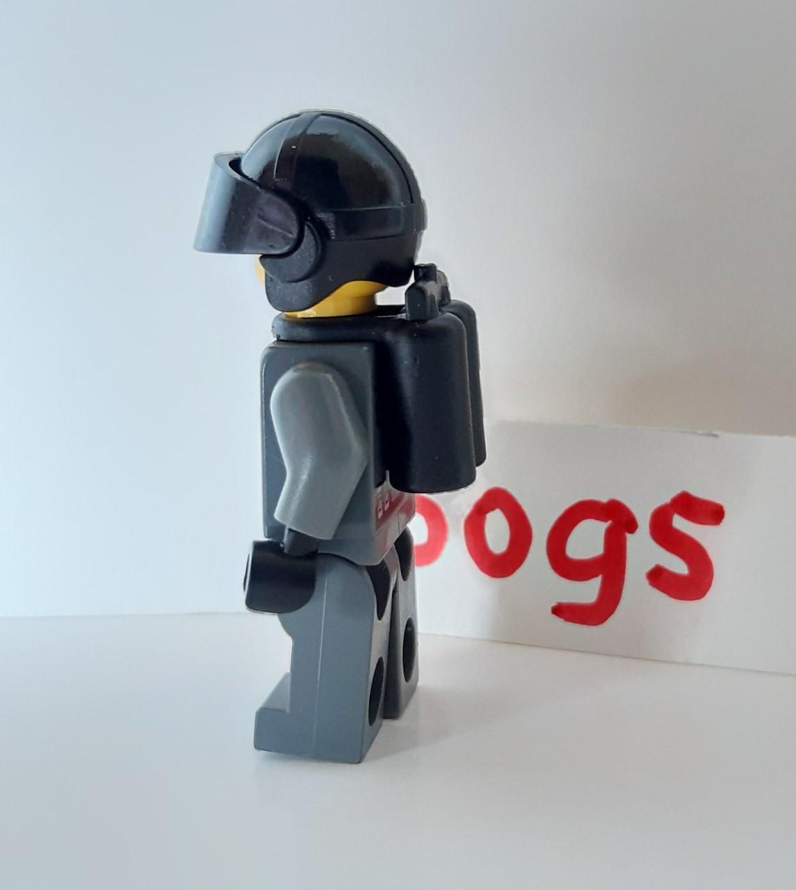 LEGO Minifigures Space Police 3: Officer 1, 2, 7, 10 en 14