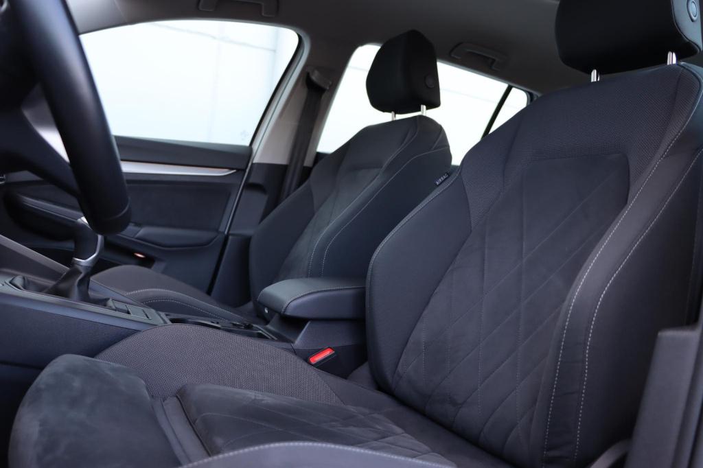 Volkswagen Golf variant 1.0 tsi life business 110pk