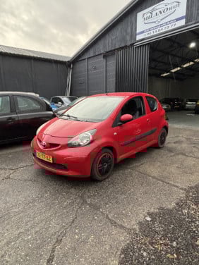 Toyota aygo met een jaar apk!
