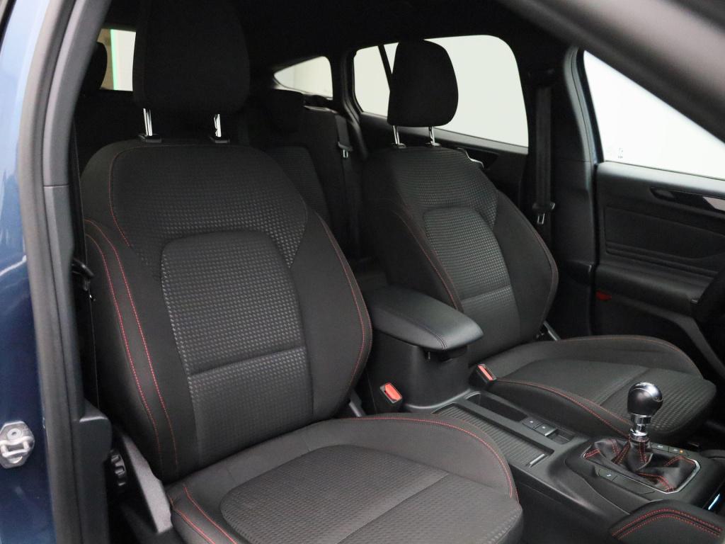 Ford Focus wagon 1.0 ecoboost hybrid st line x business trekhaak - all-weat