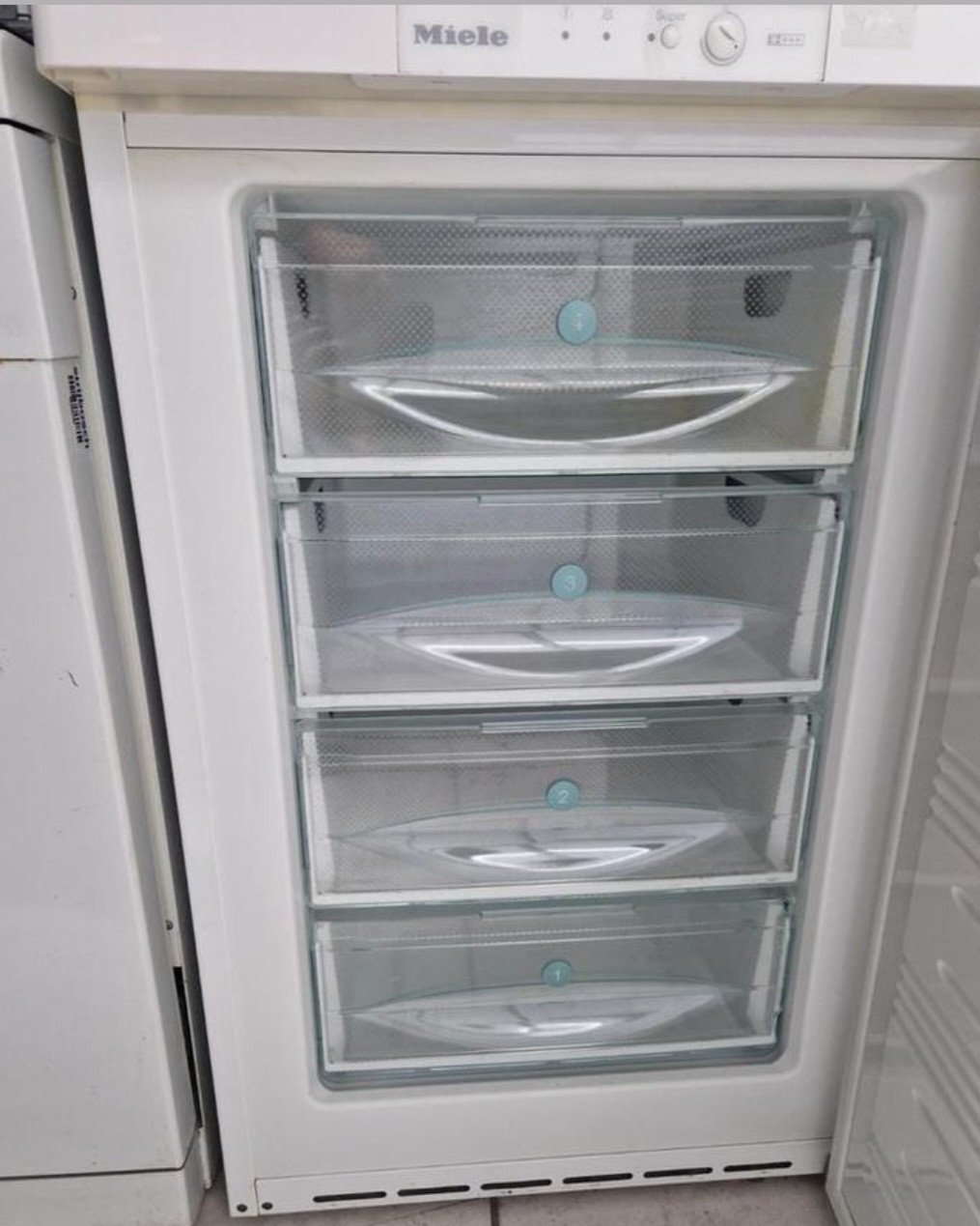 Te koop Miele vriezer 4 lades
