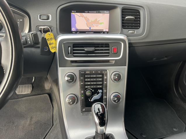 Volvo S60 1.5 t2 polar+ dynamic | automaat | nav | leer | 17"lmv