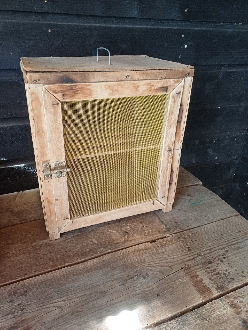 Brocante vliegenkastje