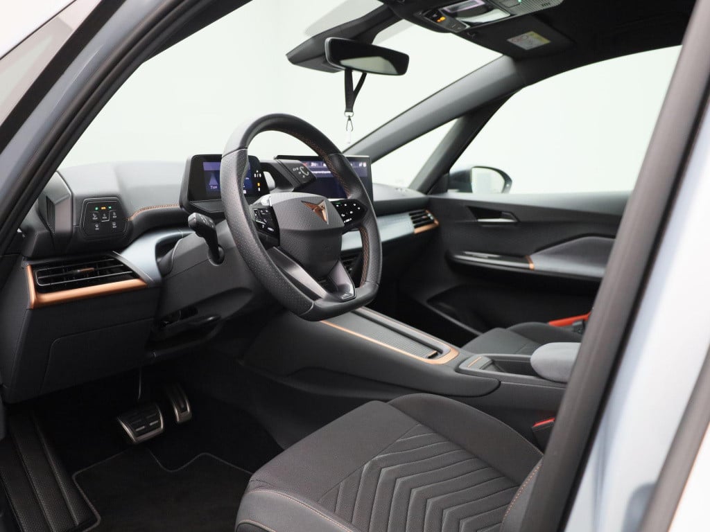 Cupra Born business 62 kwh | navigatie | apple carplay / android auto | ach