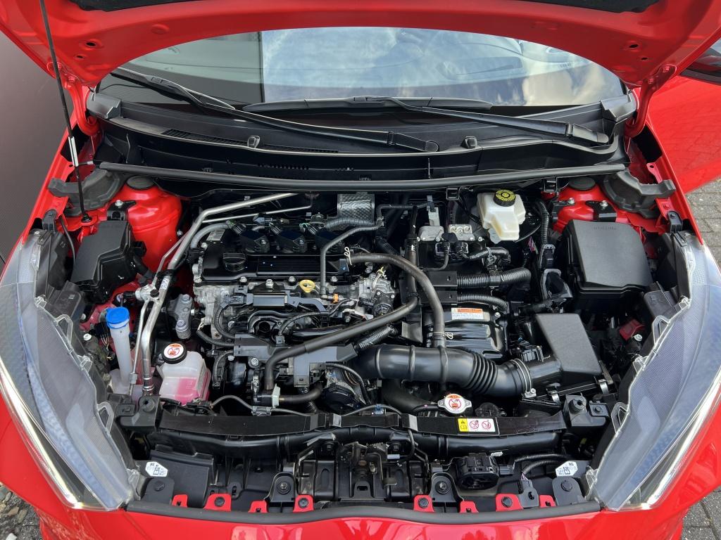 Toyota Yaris 1.5 hyb. launch ed. | stuurverwarming | stoelverwamring | dode