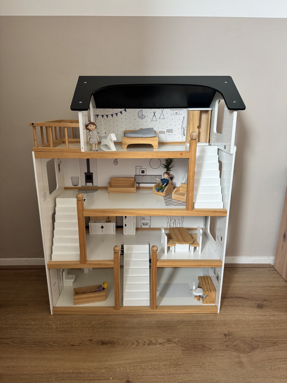 Houten poppenhuis