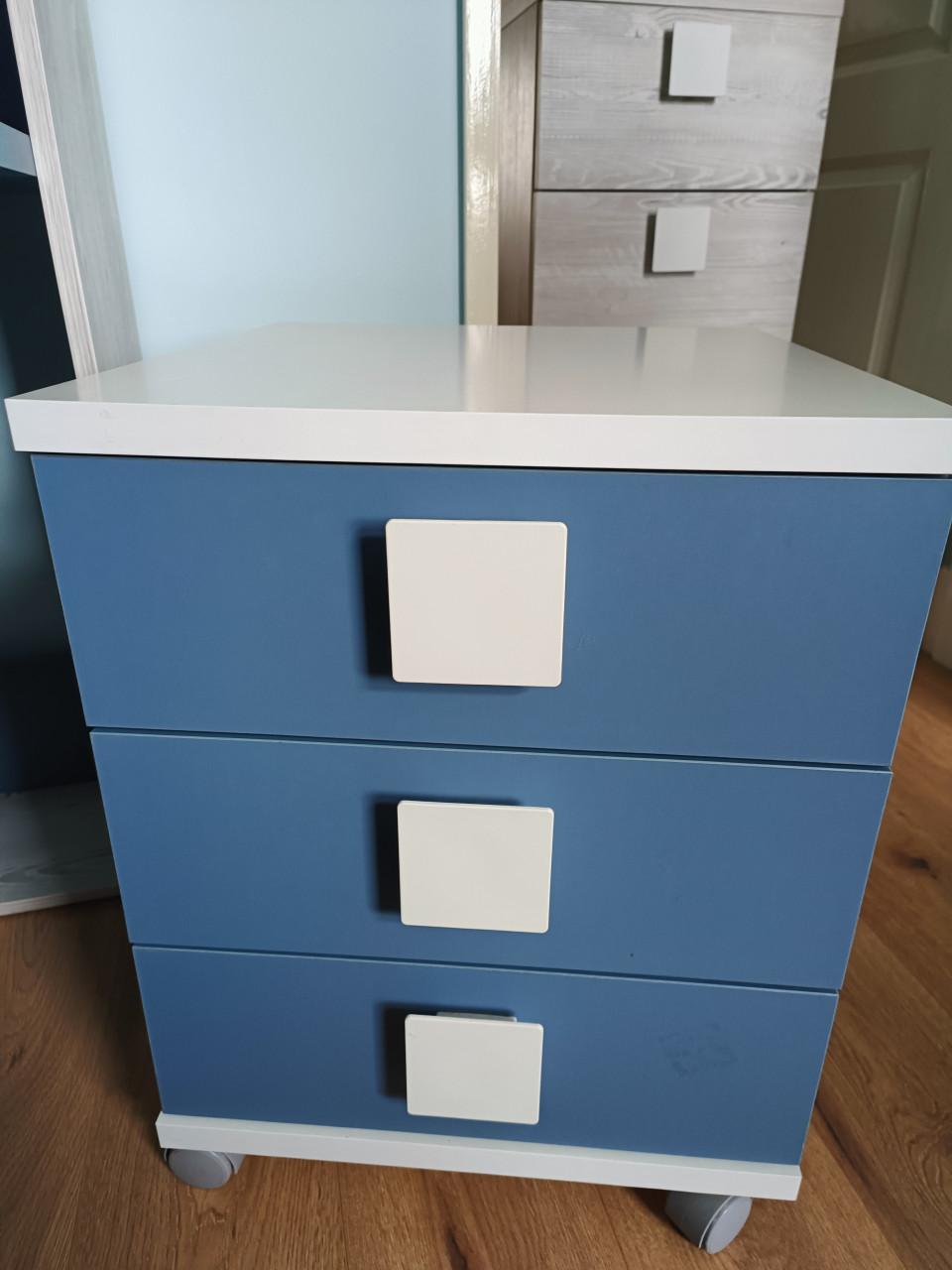 Kinder Bureau + lade kastje