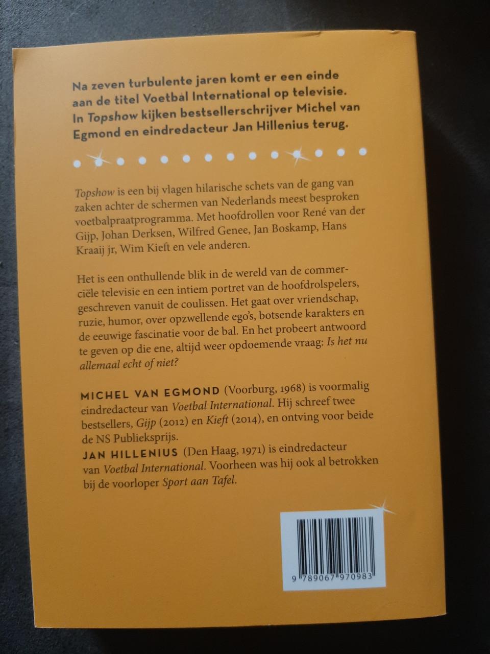 BOEK: TOPSHOW achter de schermen bij voetbal international