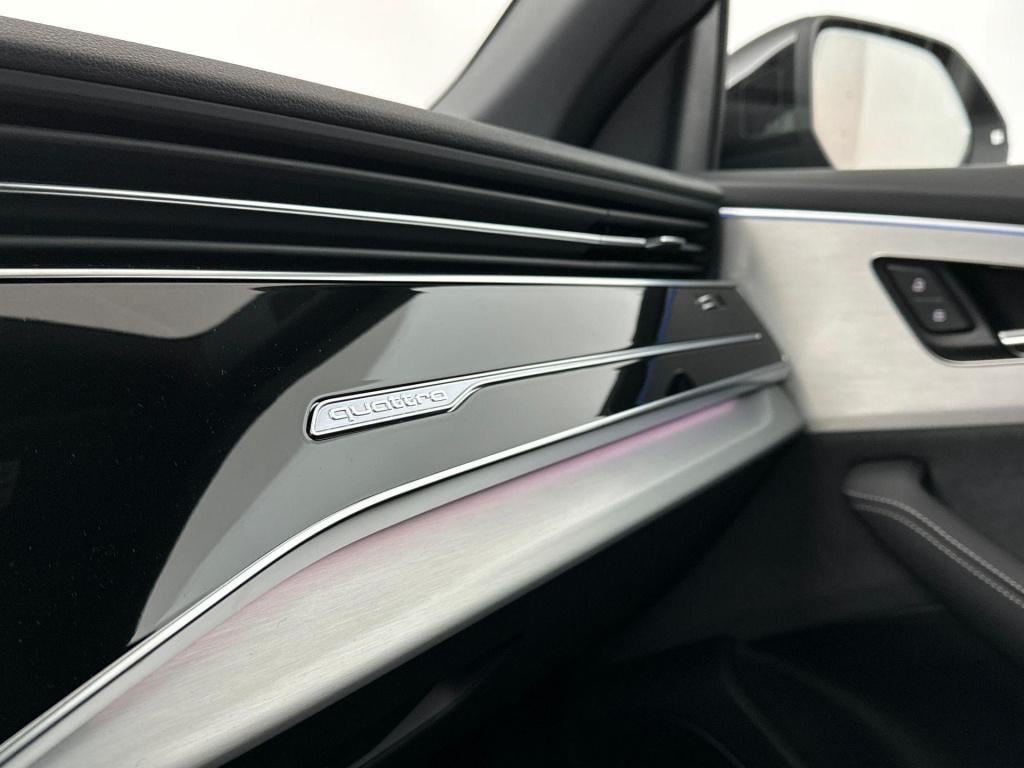 Audi Q8 pro line s (c2 pi) 55 tfsi e 290 kw / 394 pk suv