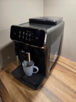 Philips espressomachine type 2200 100% zgan  2 jaar oud, weinig gebruikt, i