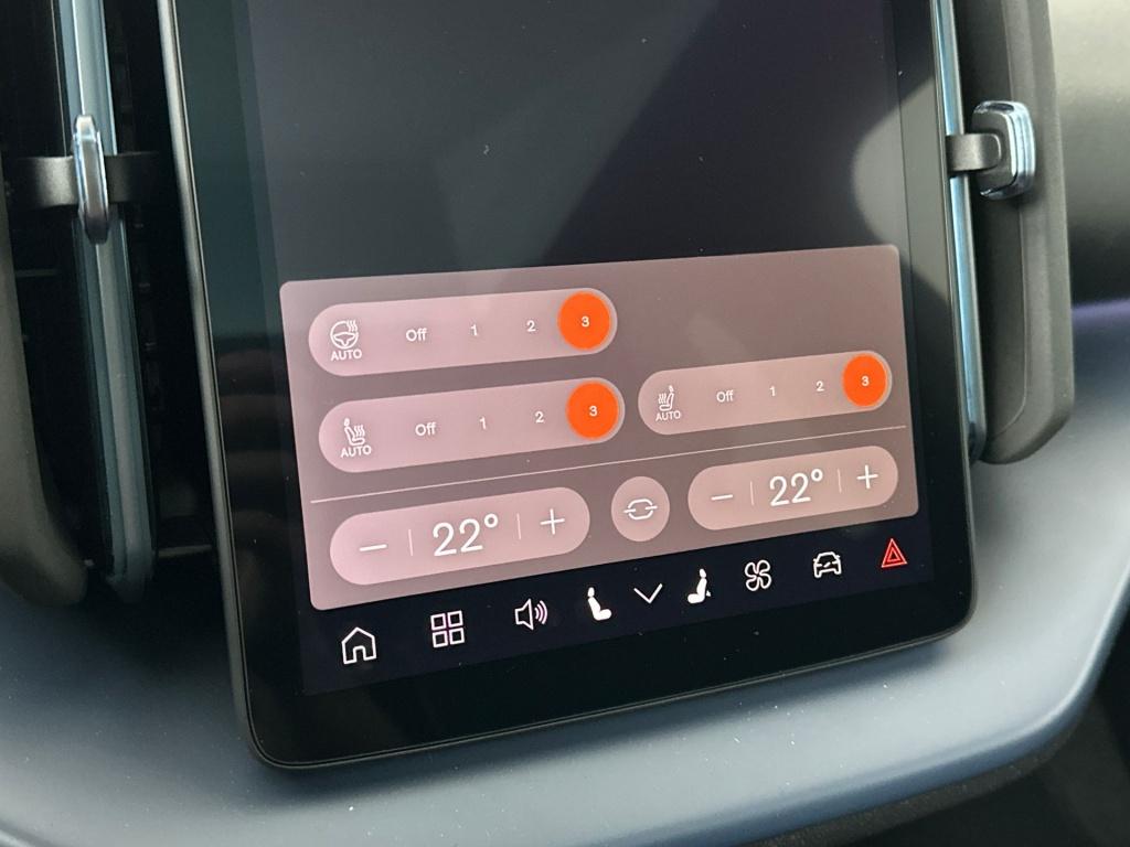 Volvo Ex30 cross country p5 long range ultra europa