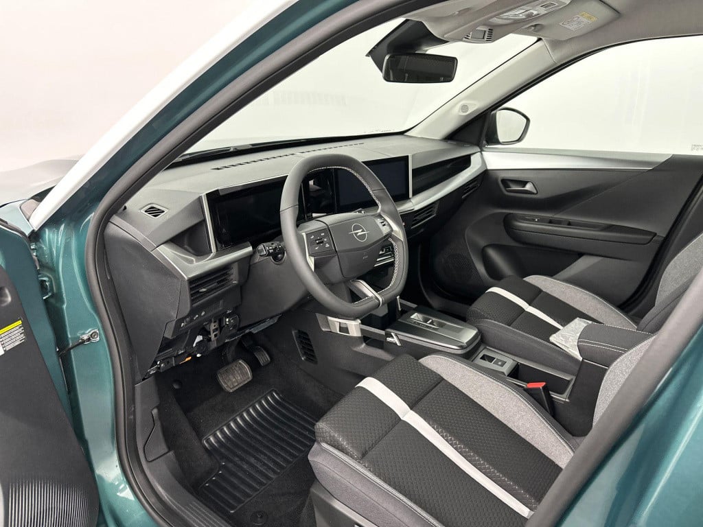 Opel Frontera 1.2 turbo hybrid edition | demonstratie model |