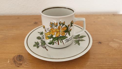 Kop en schotel Winterling Bavaria voor Douwe Egberts