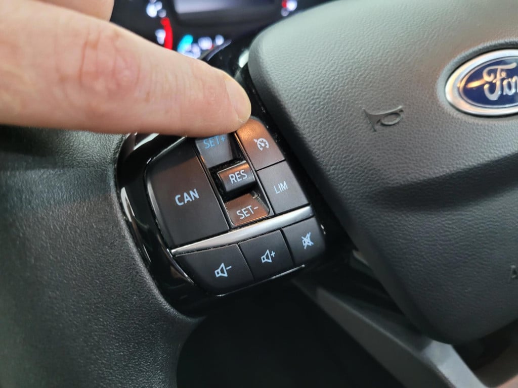 Ford Fiesta 1.1 trend | voorruitverwarming | velgen | cruisecontrol | groot