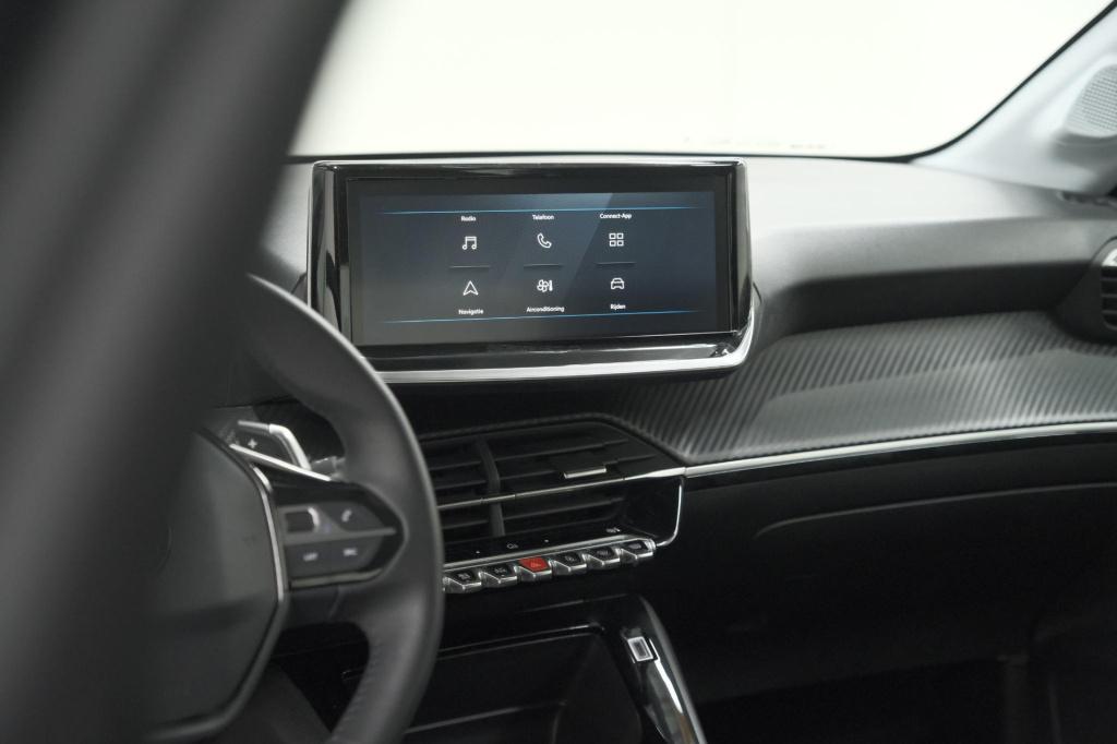 Peugeot 208 1.2 hybrid 110 e-dcs6 style | trekhaak | allseason banden | app