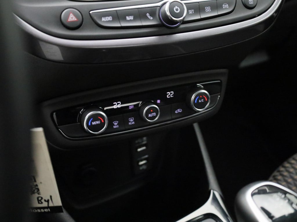 Opel Crossland X 1.2 turbo innovation | navigatie | apple carplay / android