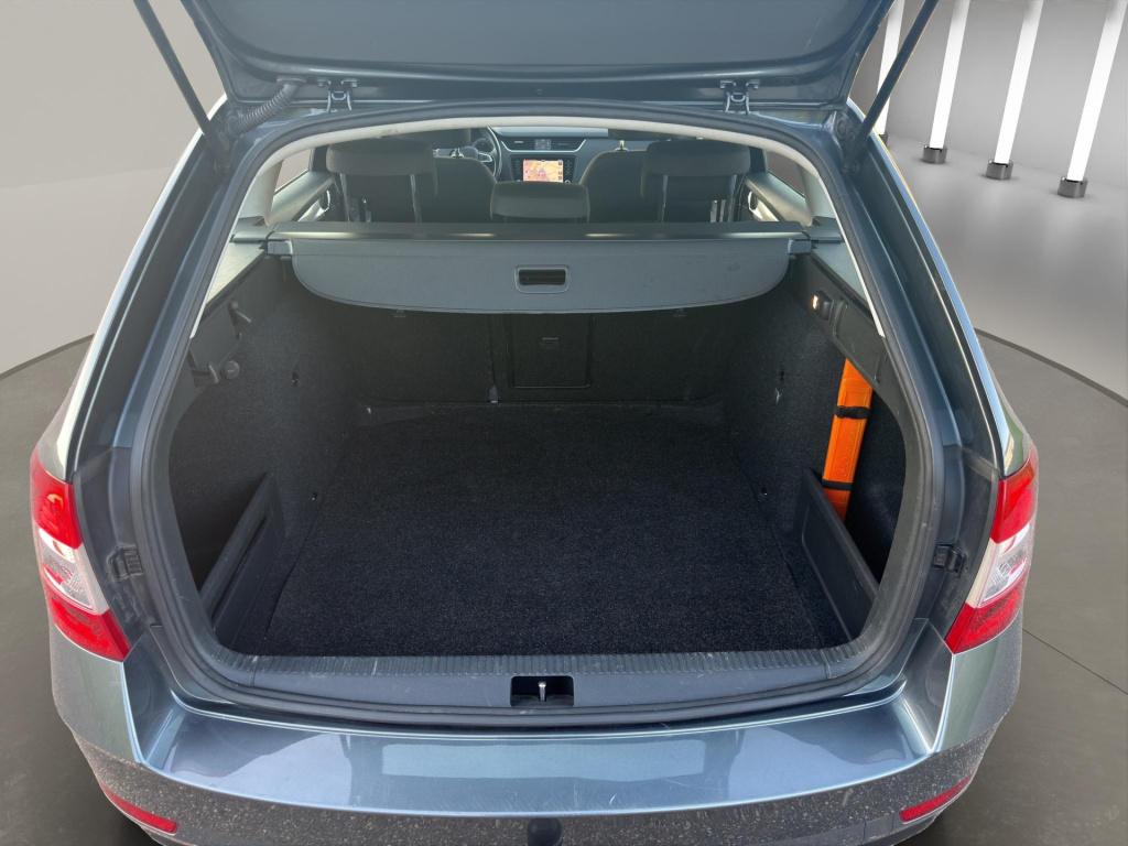 Skoda Octavia combi 1.6 tdi greentech ambition clima cruise pdc
