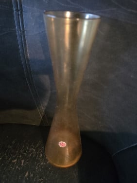 Smalle gele glazen vaas diabolo Empoli Italie. Hoog 27 cm