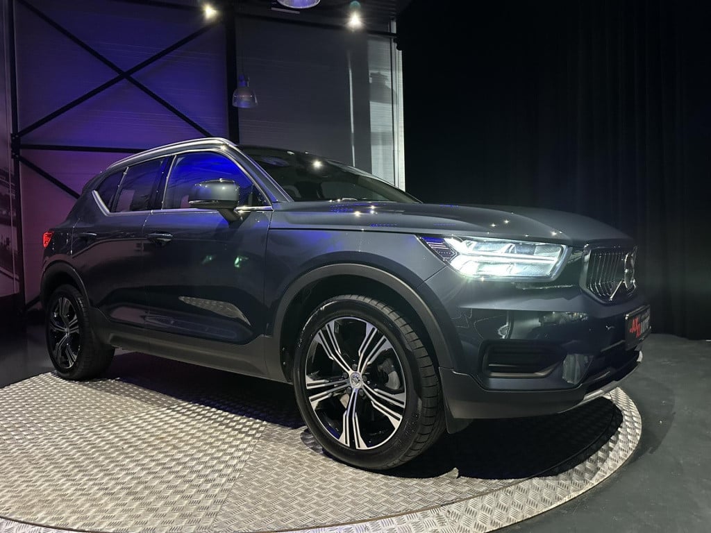 Volvo XC40 1.5 t5 recharge inscription expression