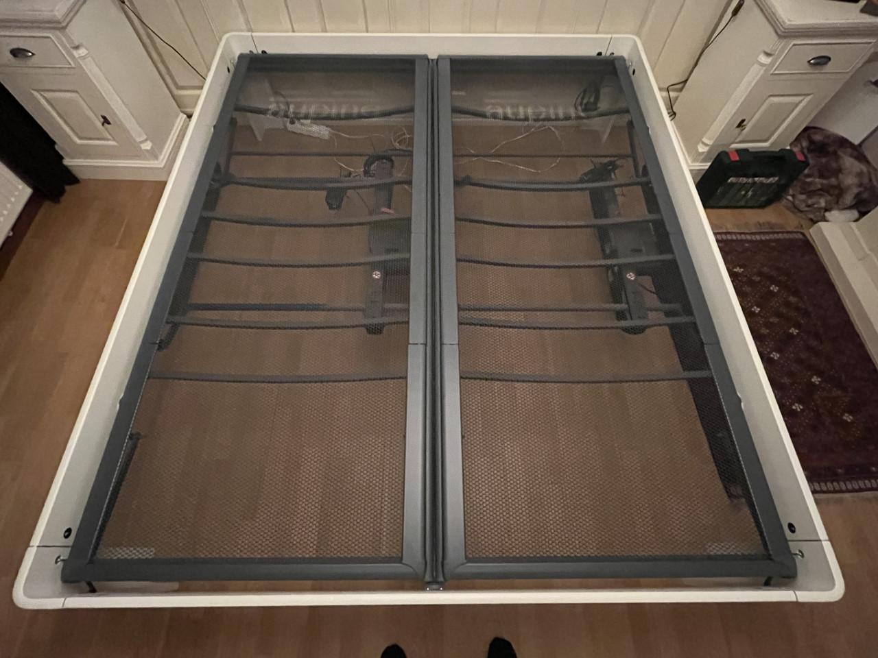 2 persoons ledikant Auping 90x210 spiraal met witte ombouw