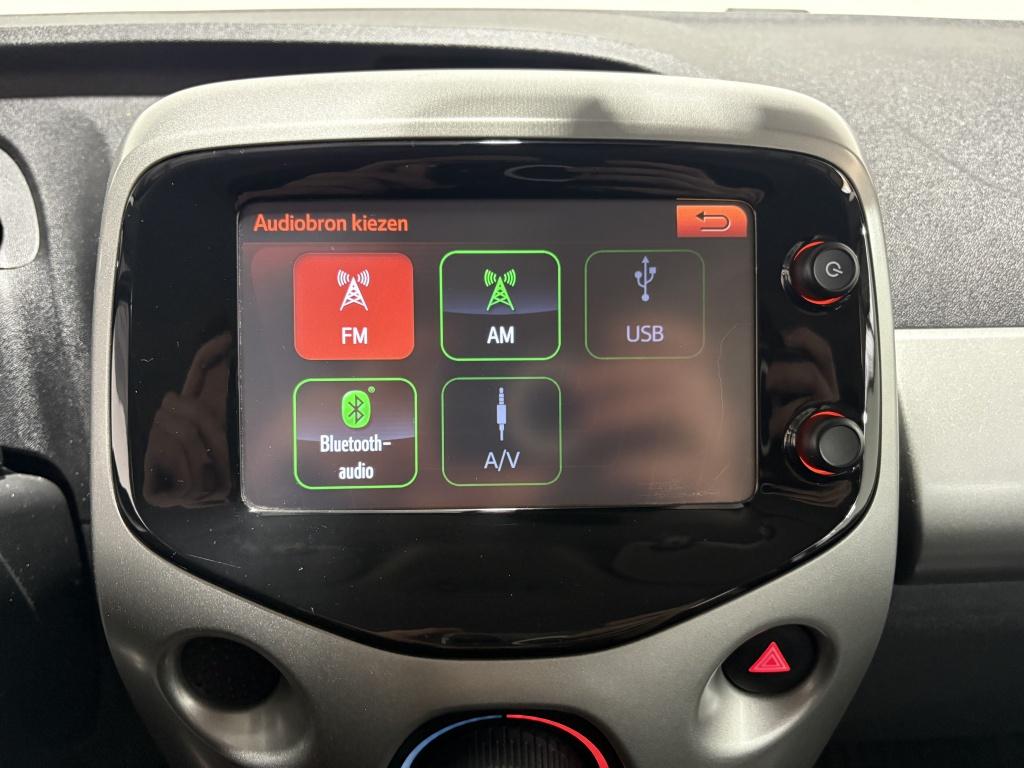 Toyota Aygo 1.0 vvt-i x-play