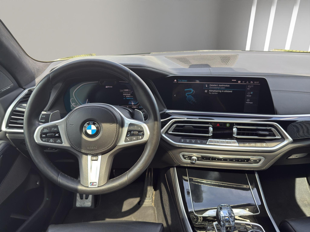 BMW X5 xdrive45e (210kw) pano| laser | massage | koeling | sky lounge